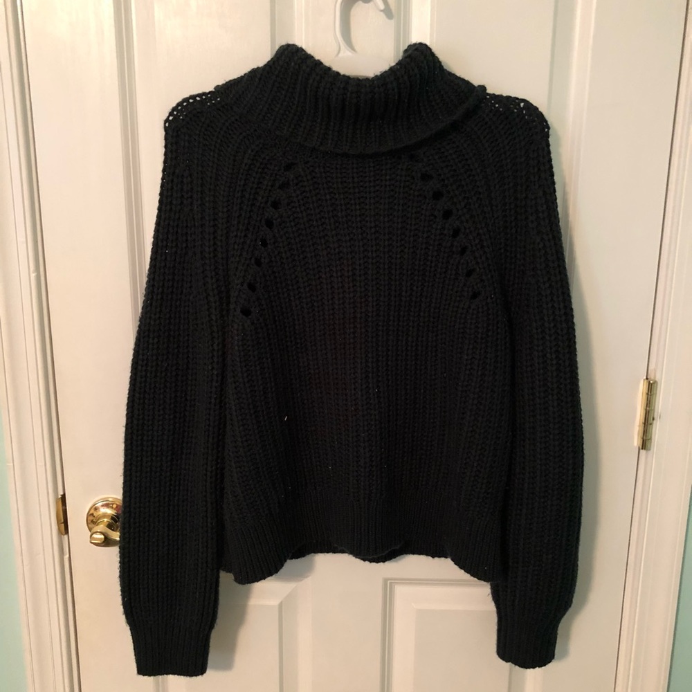Kendall & Kyle cow neck sweater